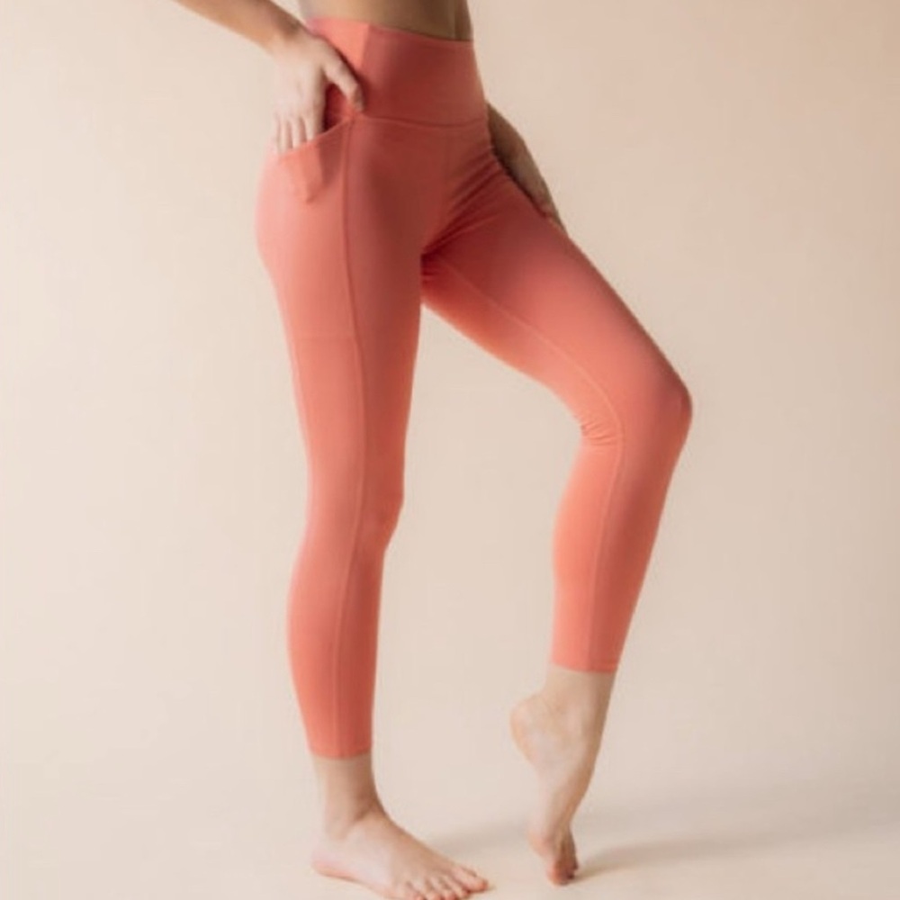 NEW Girlfriend Collective High Rise Leggings Cropped Primrose/Pink Pockets Sz. S